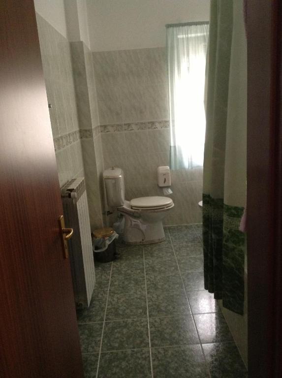 Art Hotel Nirvana Тирана Стая снимка